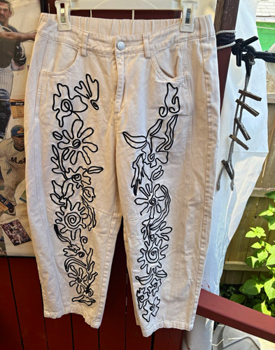 Women's Beige Wide-Leg Cropped Jeans Floral Embroidered Button 5