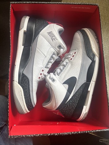 Jordan Air Jordan 3 Men’s Leather Mid Top Sneakers - photo 4