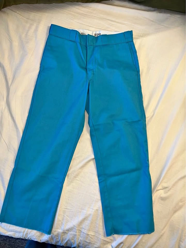 Dickies men 874, blue wide legged pants size 32 x 27