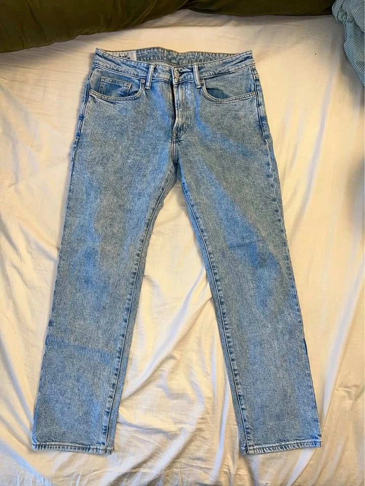 H&M men white wash jeans size 32/30