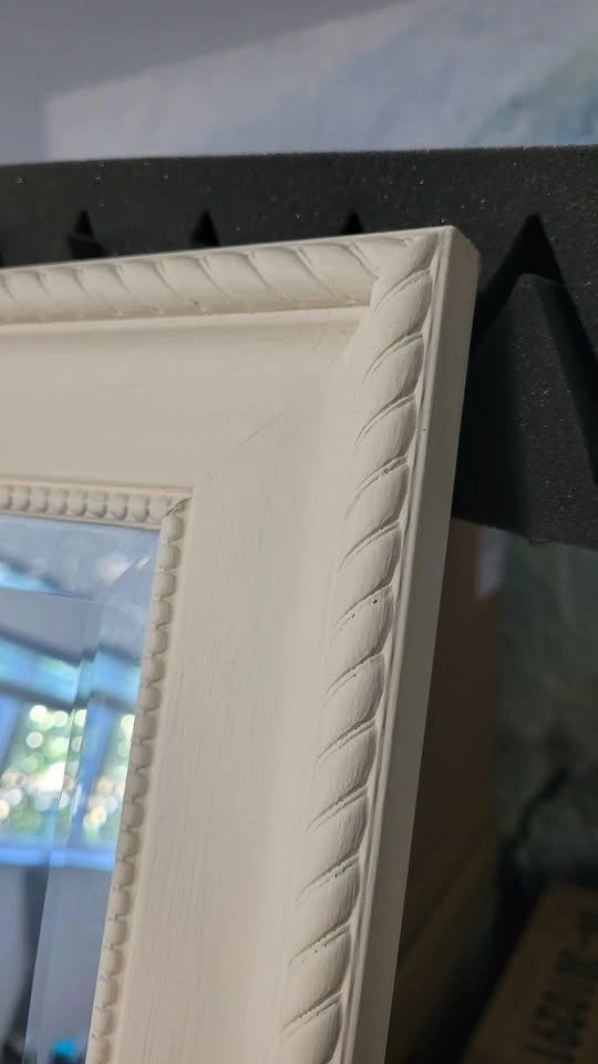 White Mirror - photo 3