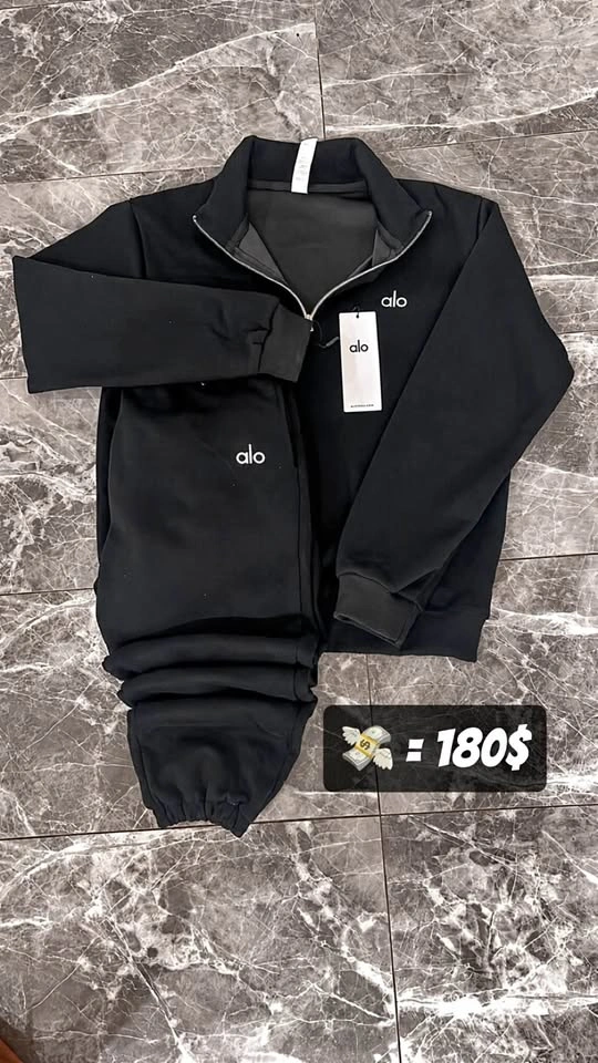 Alo Accolade 1/4 Zip Black Pullover and Sweatpants Set Medium