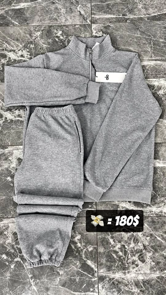 Alo Accolade 1/4 Zip Grey Pullover and Sweatpants Set Size Mediu