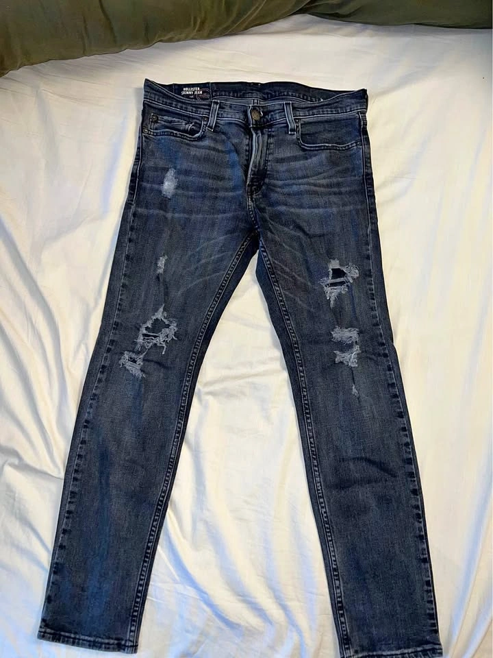 Hollister black ripped jeans, size 31