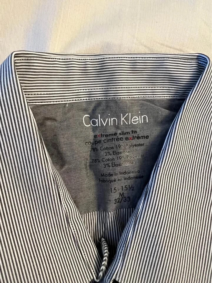 Calvin Klein men dress shirt size 15 - 15 1/2 - photo 2