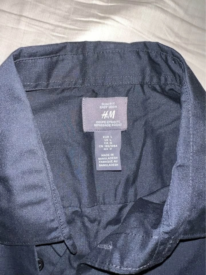 H&M men dress shirt size large - photo 2