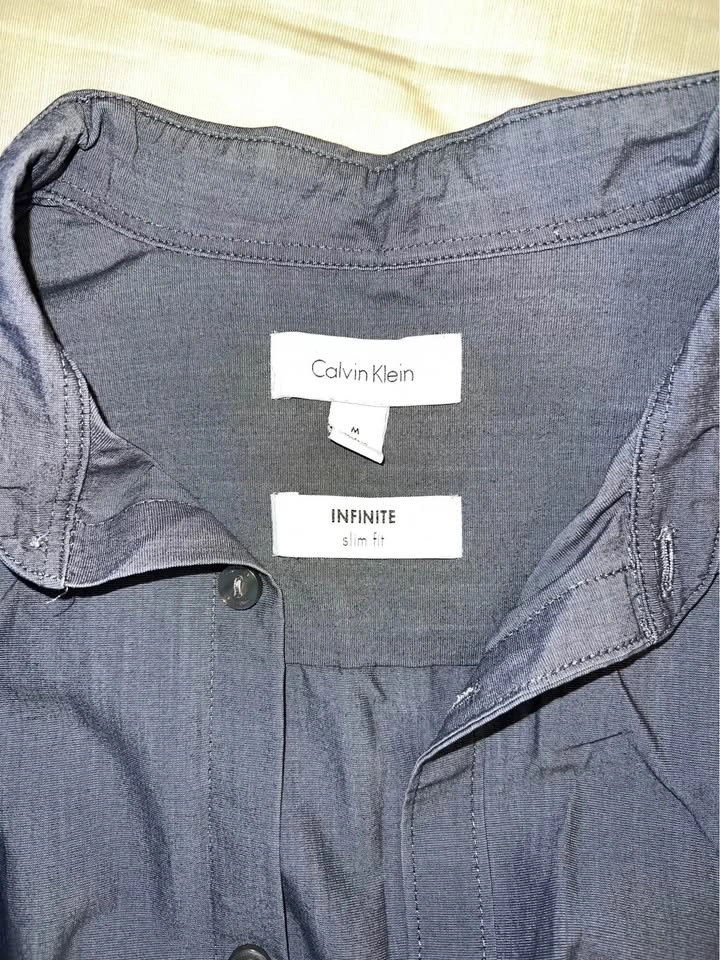 Calvin Klein men dress shirt size medium - photo 2