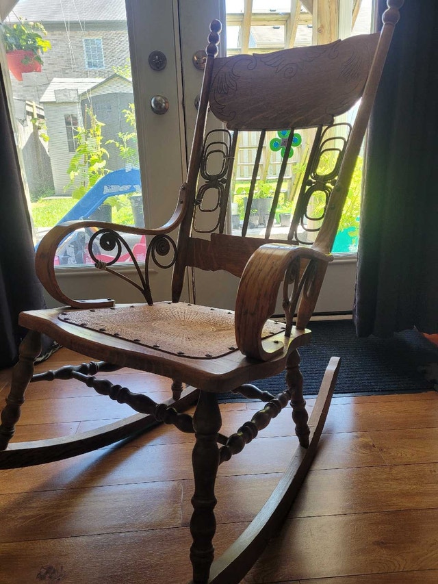 Wooden Rocking Chair