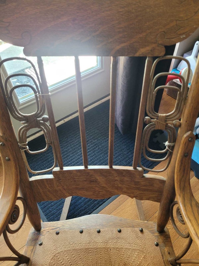 Wooden Rocking Chair - photo 5