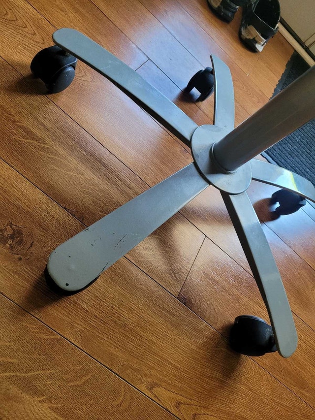 Ikea Desk Chair - photo 2