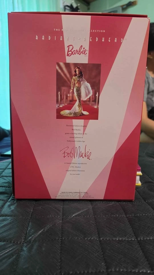 Limited Edition Radiant Redhead Barbie Doll - photo 3