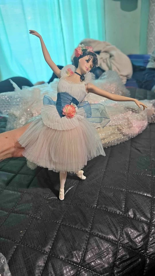 Barbie Prima Ballerina Lighter Than Air Porcelain Doll