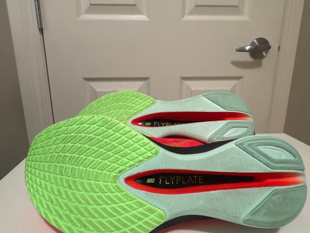 Nike Vaporfly 4s - photo 3