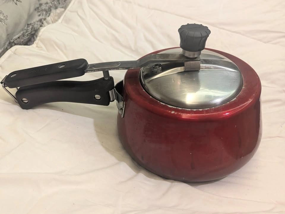 Prestige 3L Pressure cooker - photo 2