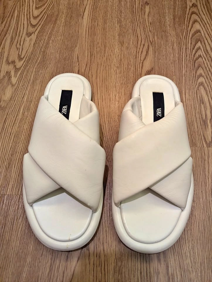 Zara women crossed leather sandals, size Eur 39