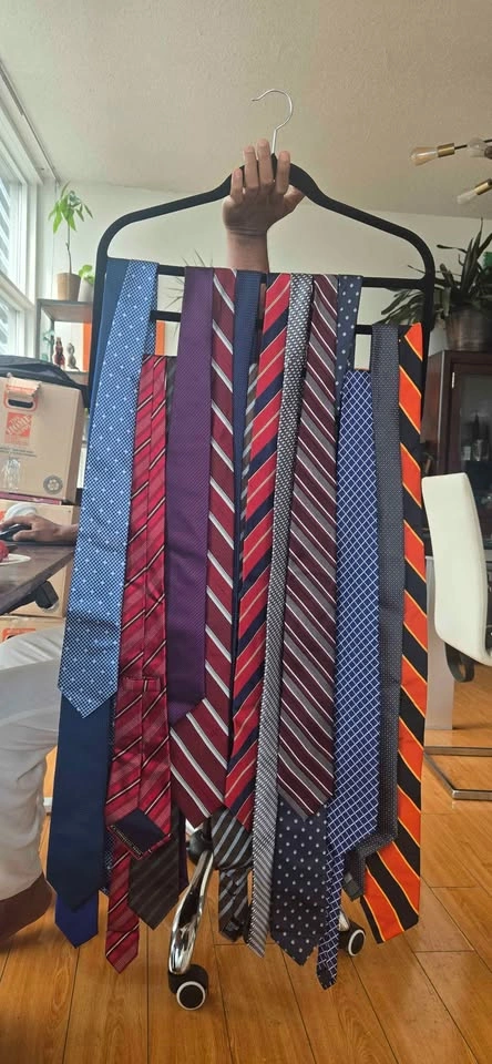 17 Premium Men’s Ties – Armani, Paul Smith, Hugo Boss & More - photo 2
