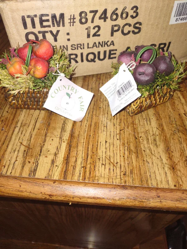 Decritive mini fruit baskets for sale thumbnail