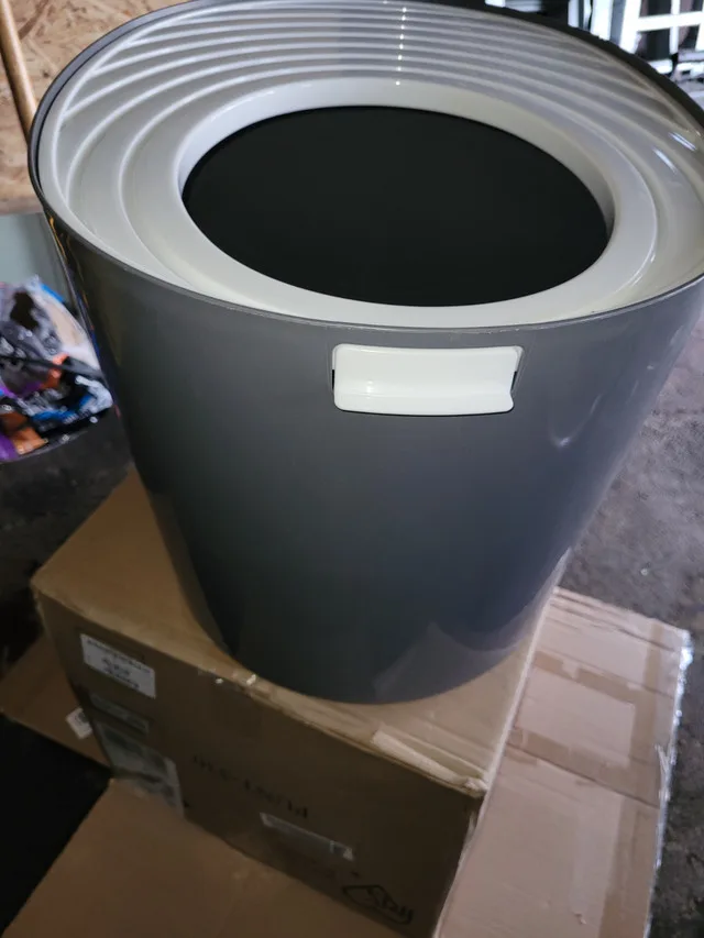 Litter box for sale image indicator(2)