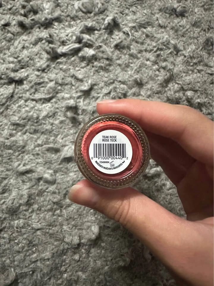 Revlon Nail Polish - photo 2