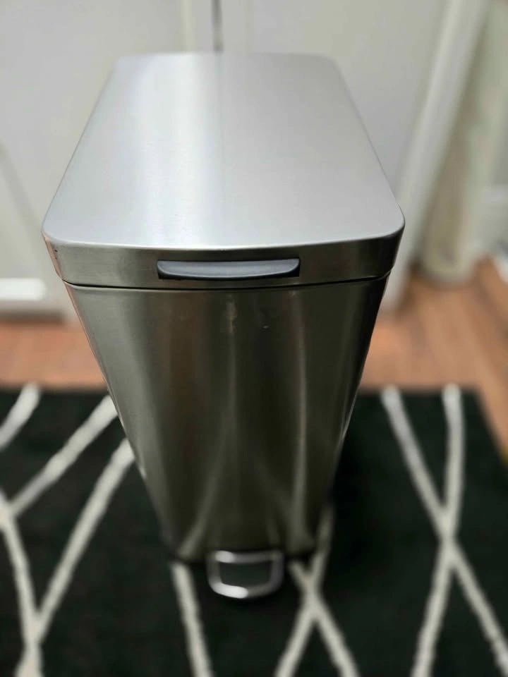 40 Liter Stainless Steel Step Trash Can - photo 3