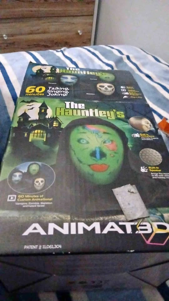 The Hauntlys Halloween Projected Faces