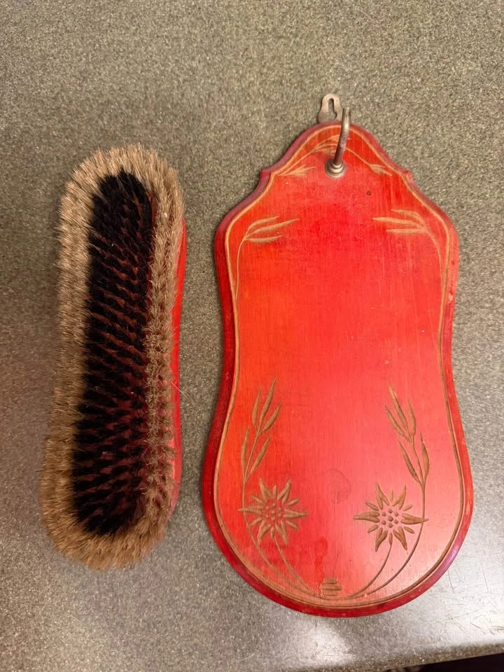 Vintage Wooden Shoe Brush With Wall Holder Norwegian Handmade - photo 3