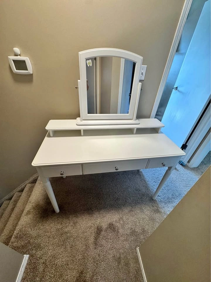 IKEA HEMNES Dressing Table with Mirror