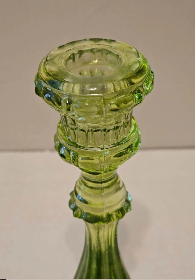 Vintage Van Verre Pair of Lime Green Glass Candlesticks - photo 2