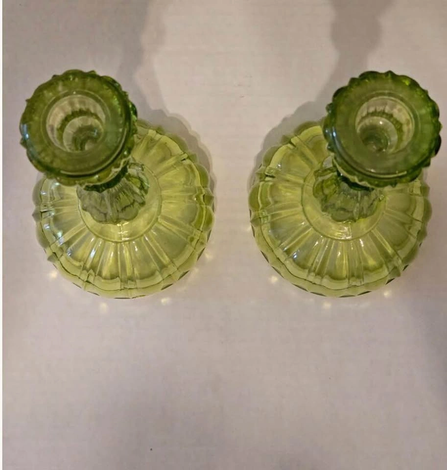 Vintage Van Verre Pair of Lime Green Glass Candlesticks - photo 3