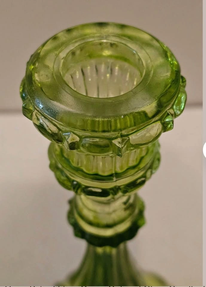 Vintage Van Verre Pair of Lime Green Glass Candlesticks - photo 4