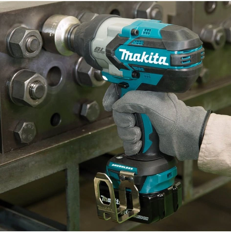 MAKITA 18V LXT 1/2-inch High Torque Impact Wrench - photo 4