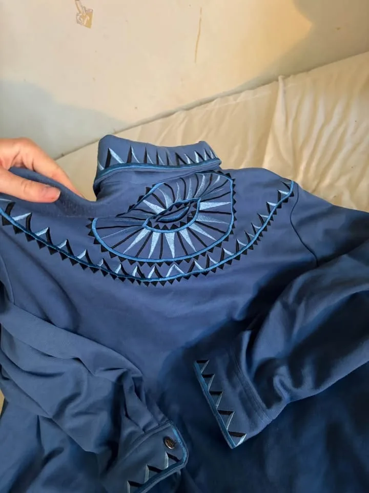 Vintage patterned zip up sweater - photo 2