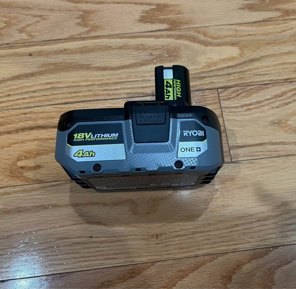 Ryobi 4Ah battery - photo 2