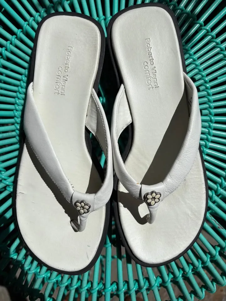 Y2K vintage sandals/flip flops - photo 2