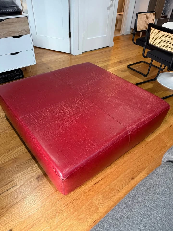 Fendi Red Leather Ottoman - photo 3