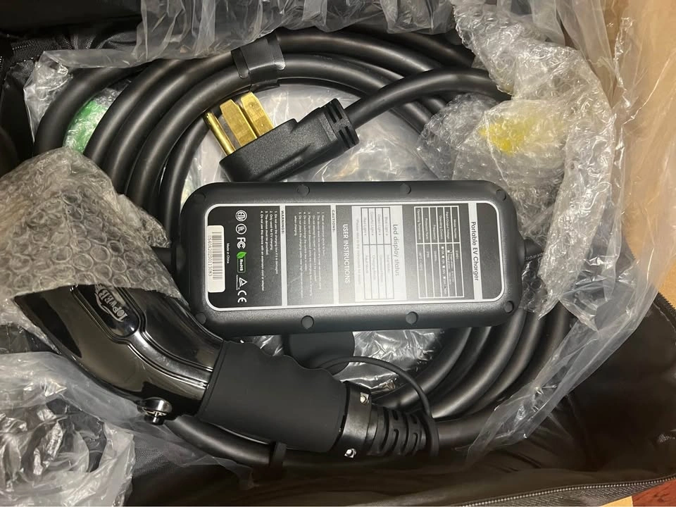 Electric car charger - photo 2
