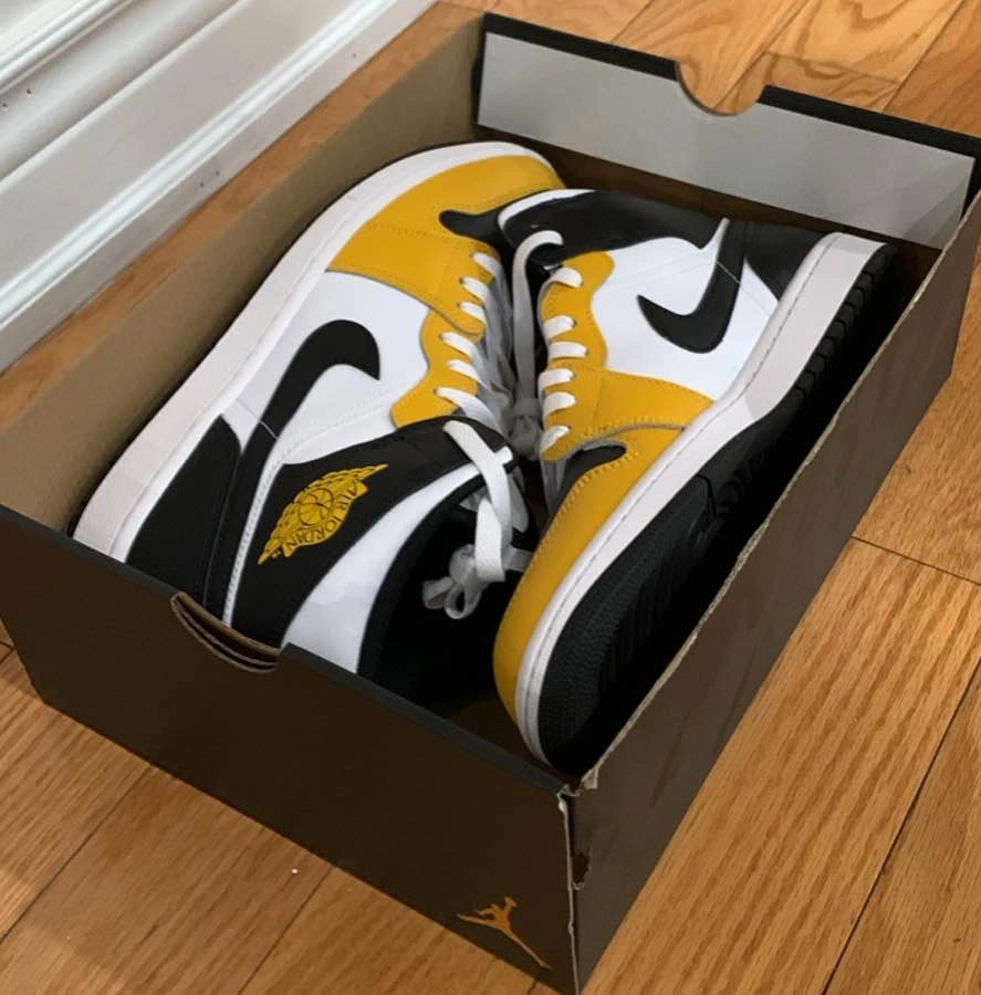 Air Jordan 1 - photo 2
