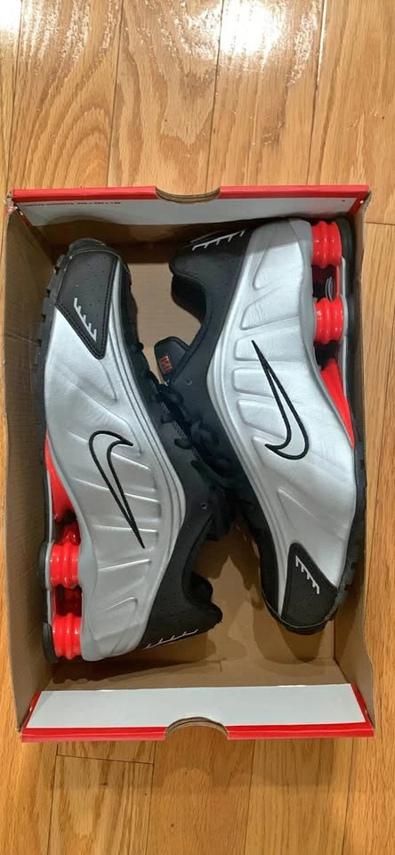 Nike shox R4