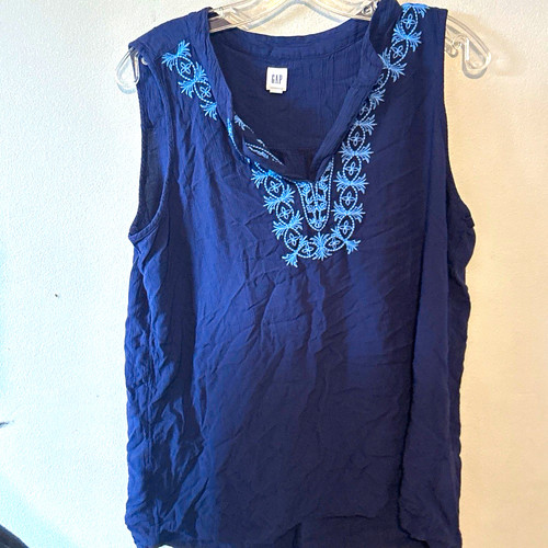 Gap Women’s Cotton Woven Tank Blouse Sleeveless V-Neck Embroider