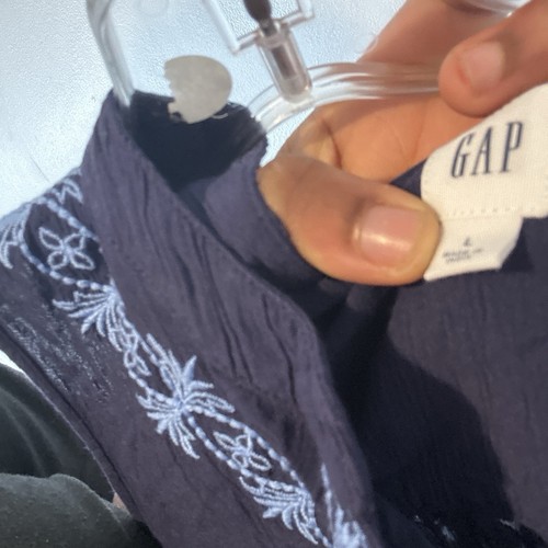 Gap Women’s Cotton Woven Tank Blouse Sleeveless V-Neck Embroider - photo 3