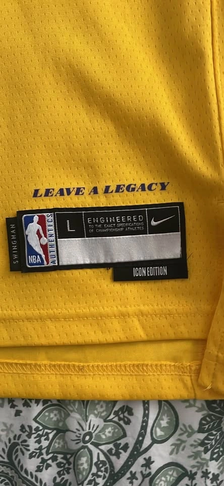 LeBron James Lakers Jersey in a size large - photo 3