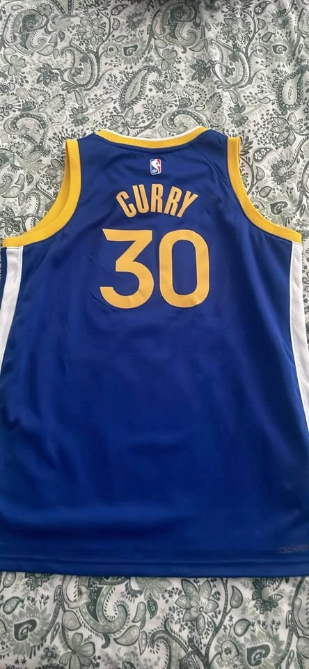 Stephen Curry Jersey in a size large - photo 2