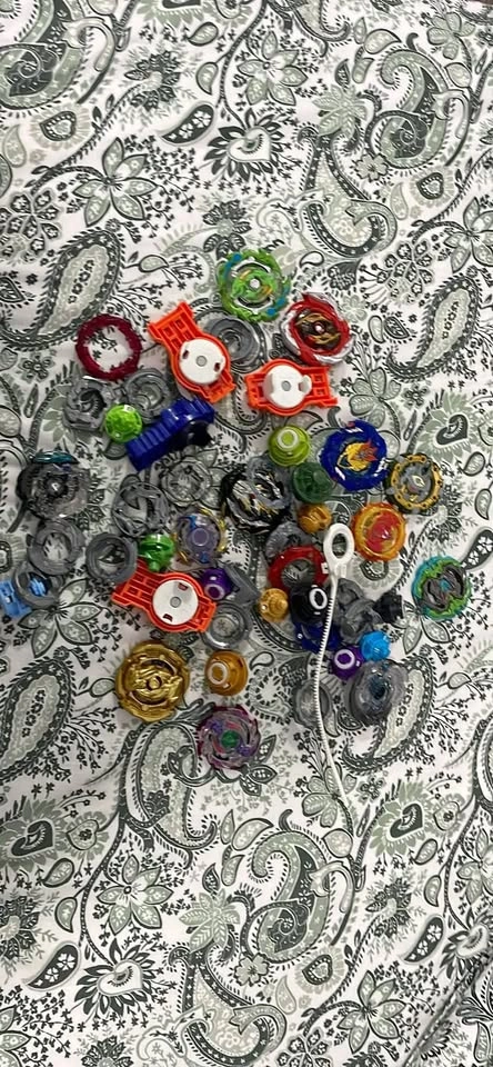 Assorted beyblades