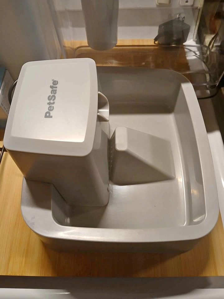 Pet Water Fountain
