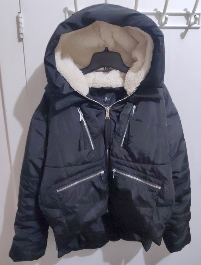 7 For All Mankind Puffer Size L Womenswear
