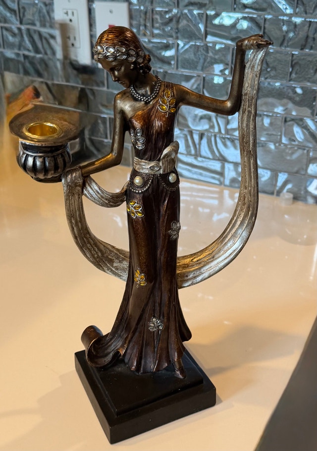 Vintage Style Elegant Lady Figurine Candle Holder - photo 5