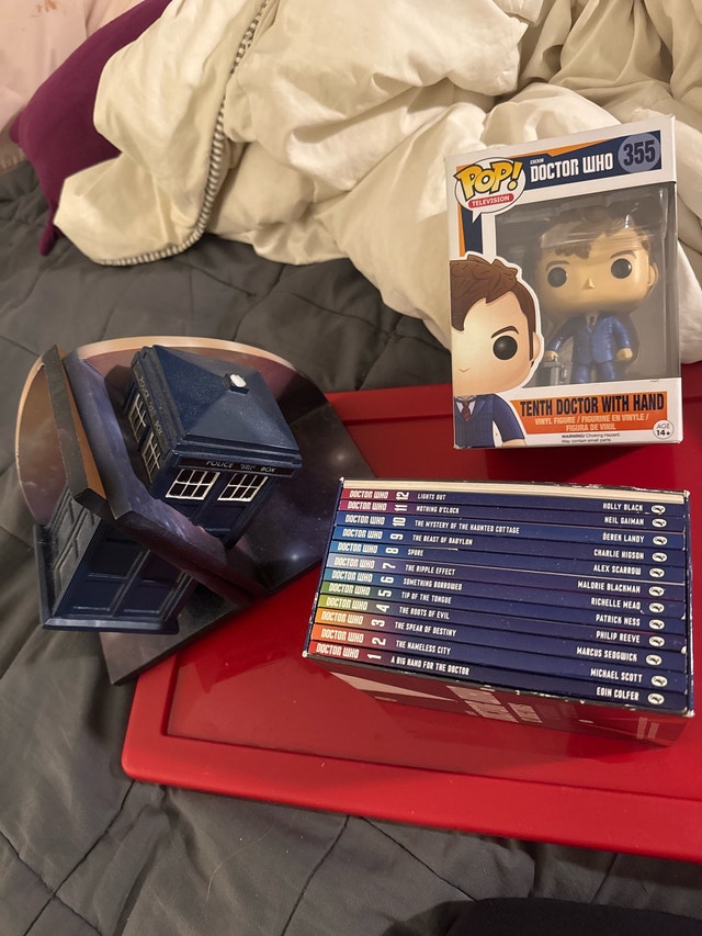 Doctor Who Funko Pop and 12 Doctors Book Set