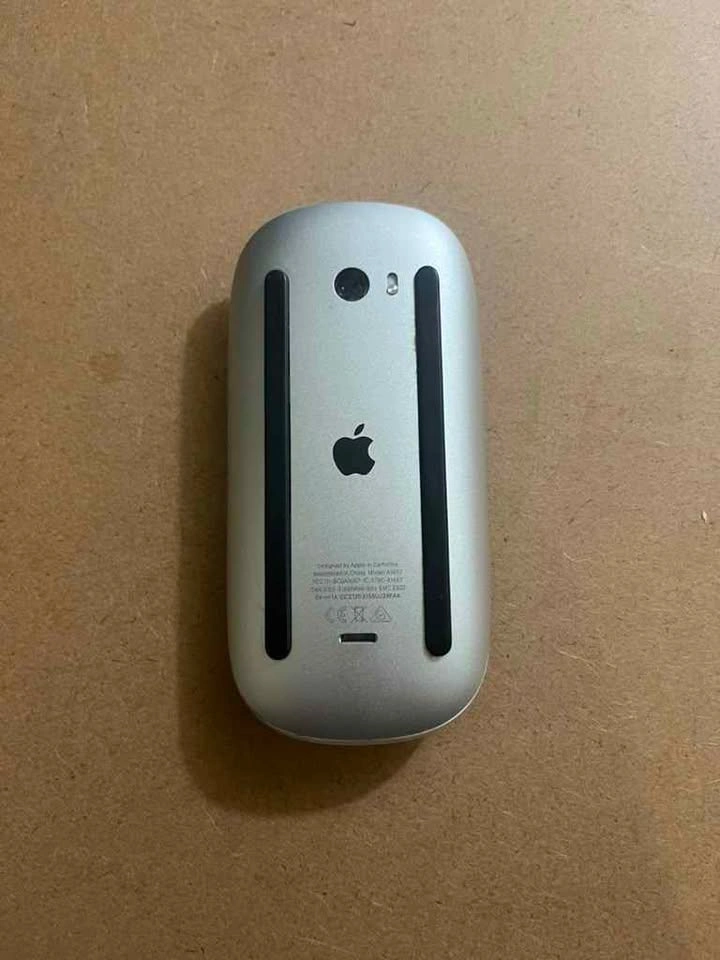 Apple Magic Mouse 2 A1657 Wireless Bluetooth Rechargeable Mouse - photo 2