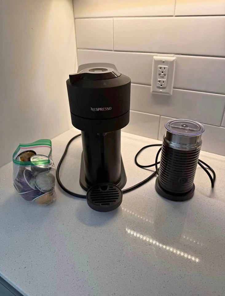 Nespresso Vertuo Next with Aeroccino Milk Frother