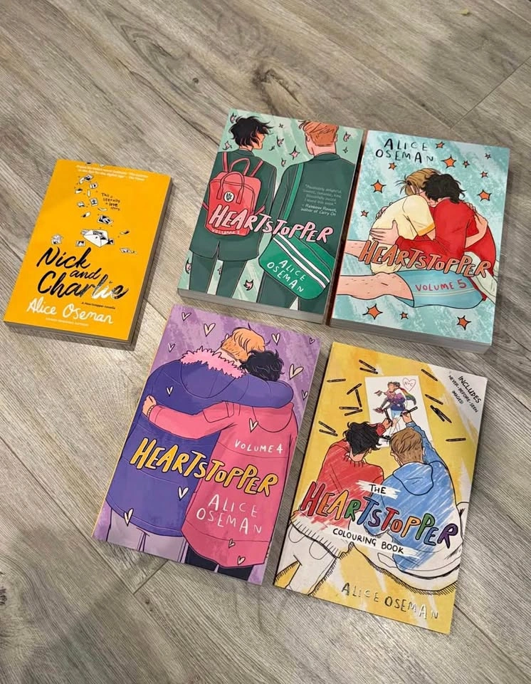 Alice Oseman Heartstopper Book Bundle